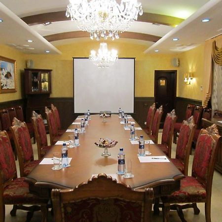 Merey Hotel Karaganda Exterior photo